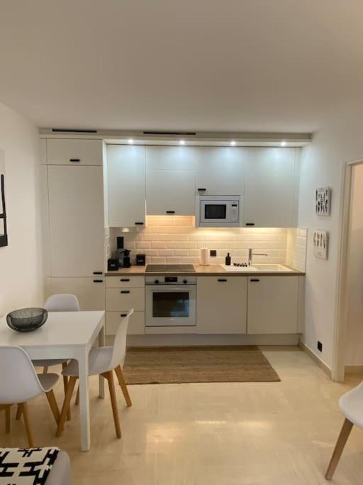 T2 Avec Terrasse Et Jardin Apartment Cannes Exterior foto